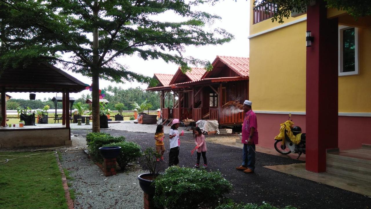 Chalet Kb Wakaf Kayu Kota Bharu Eksteriør bilde