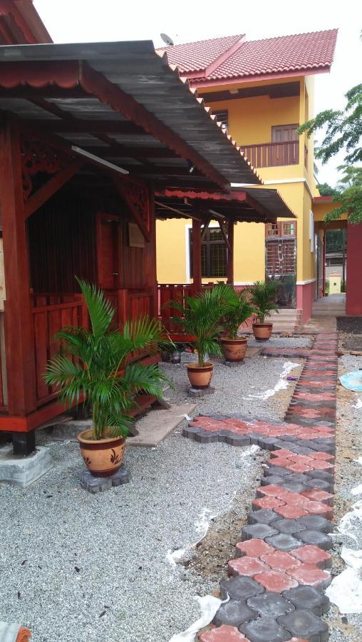 Chalet Kb Wakaf Kayu Kota Bharu Eksteriør bilde